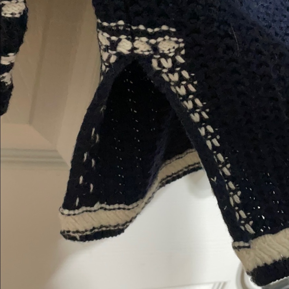 Loft Sweater - Picture 3 of 4